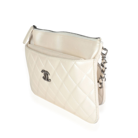 Chanel Ivory Quilted Lambskin Bag In A Bag - Picture 4 of 5